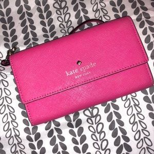 Kate Spade Cedar Street Wristlet Hot Pink